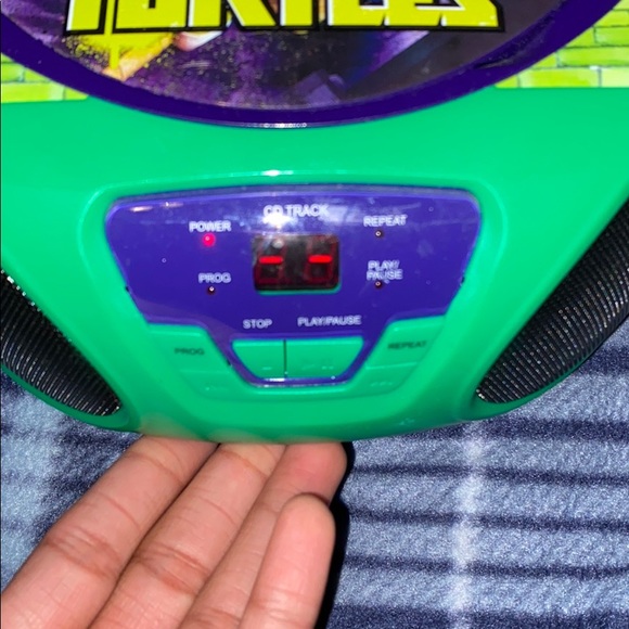 Radio - Picture 5 of 6